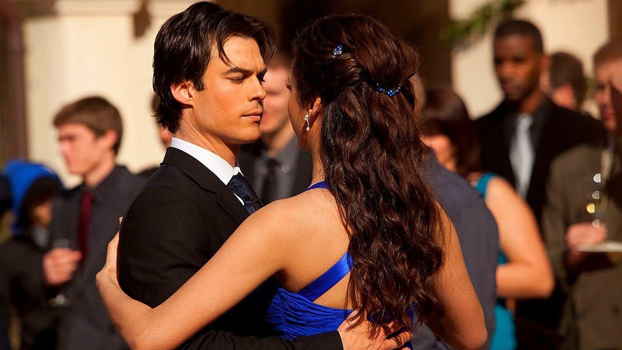 ¿Por qué Elena eligió a Damon en The Vampire Diaries?