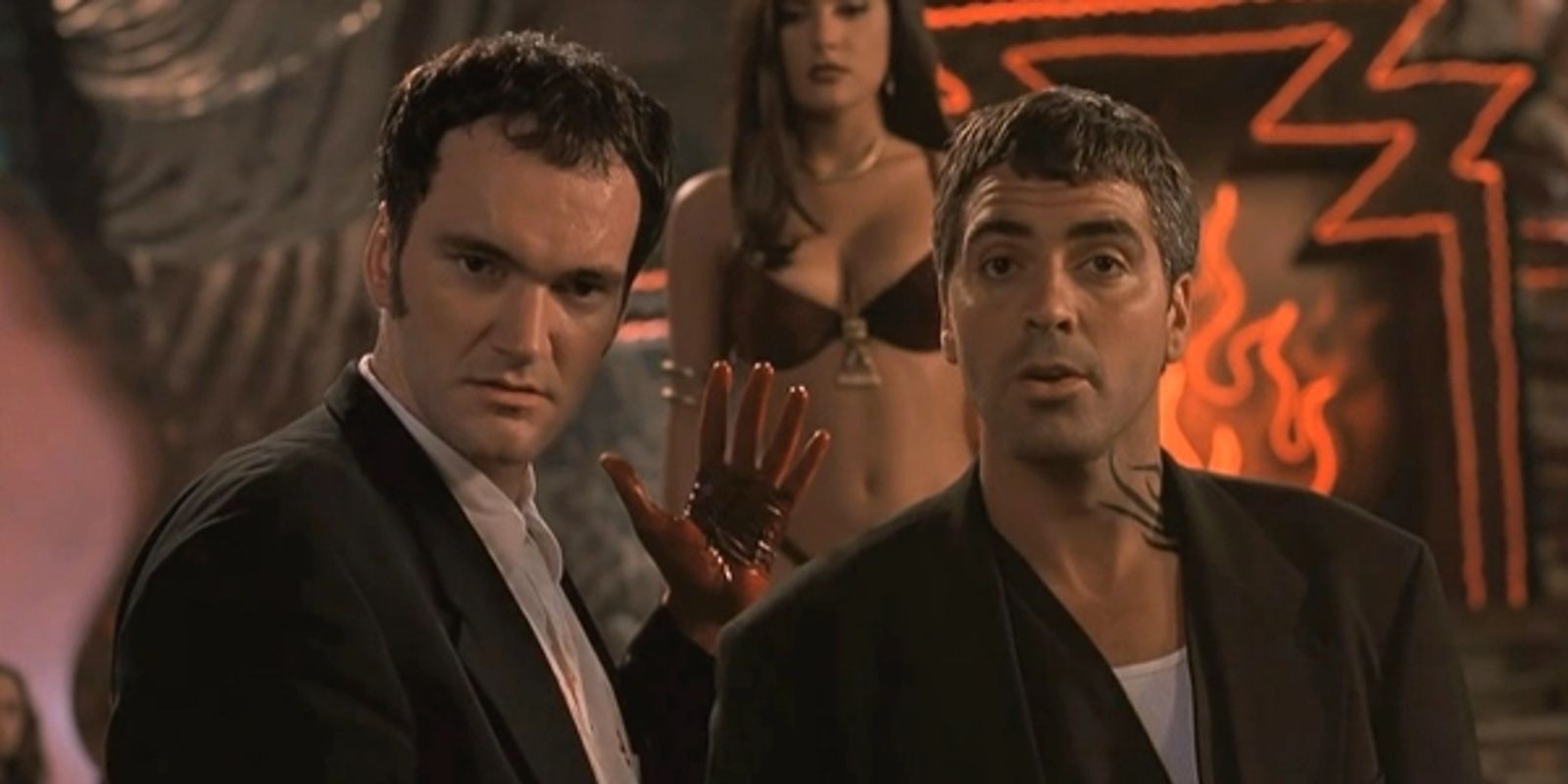 Quentin Tarantino, Selma Hayak e George Clooney vistos do anoitecer ao amanhecer