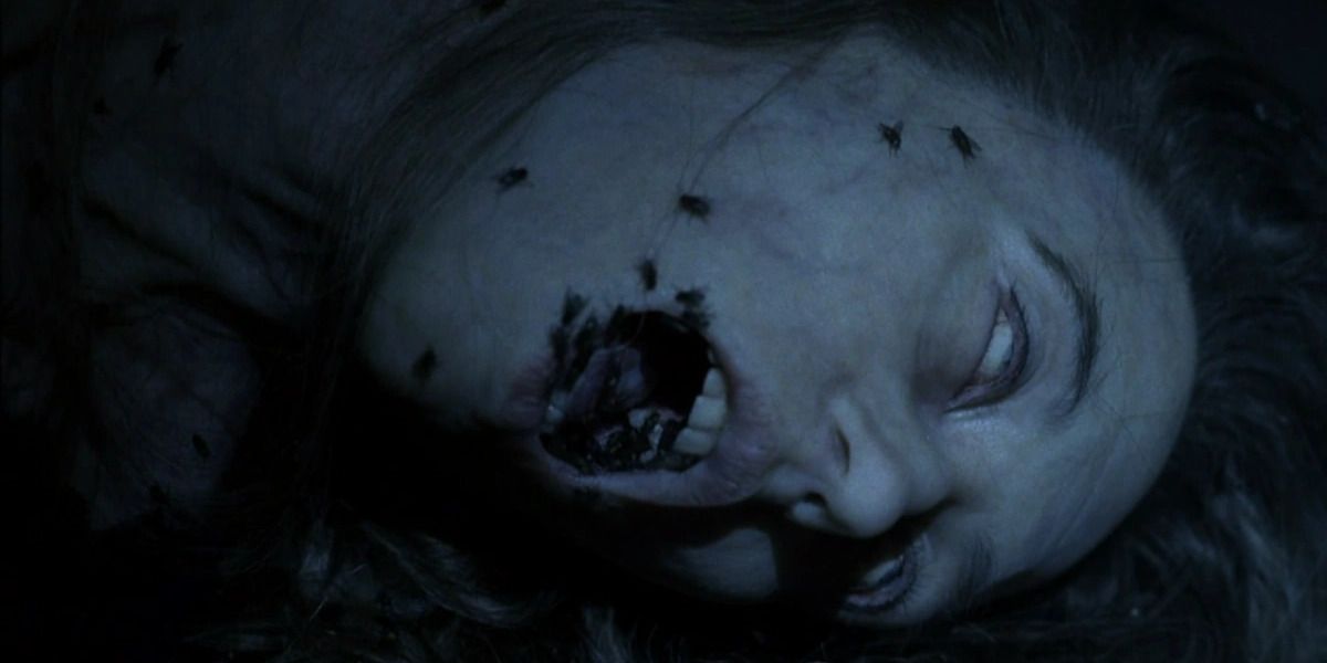 Violet finds her dead body hidden inside the Murder House