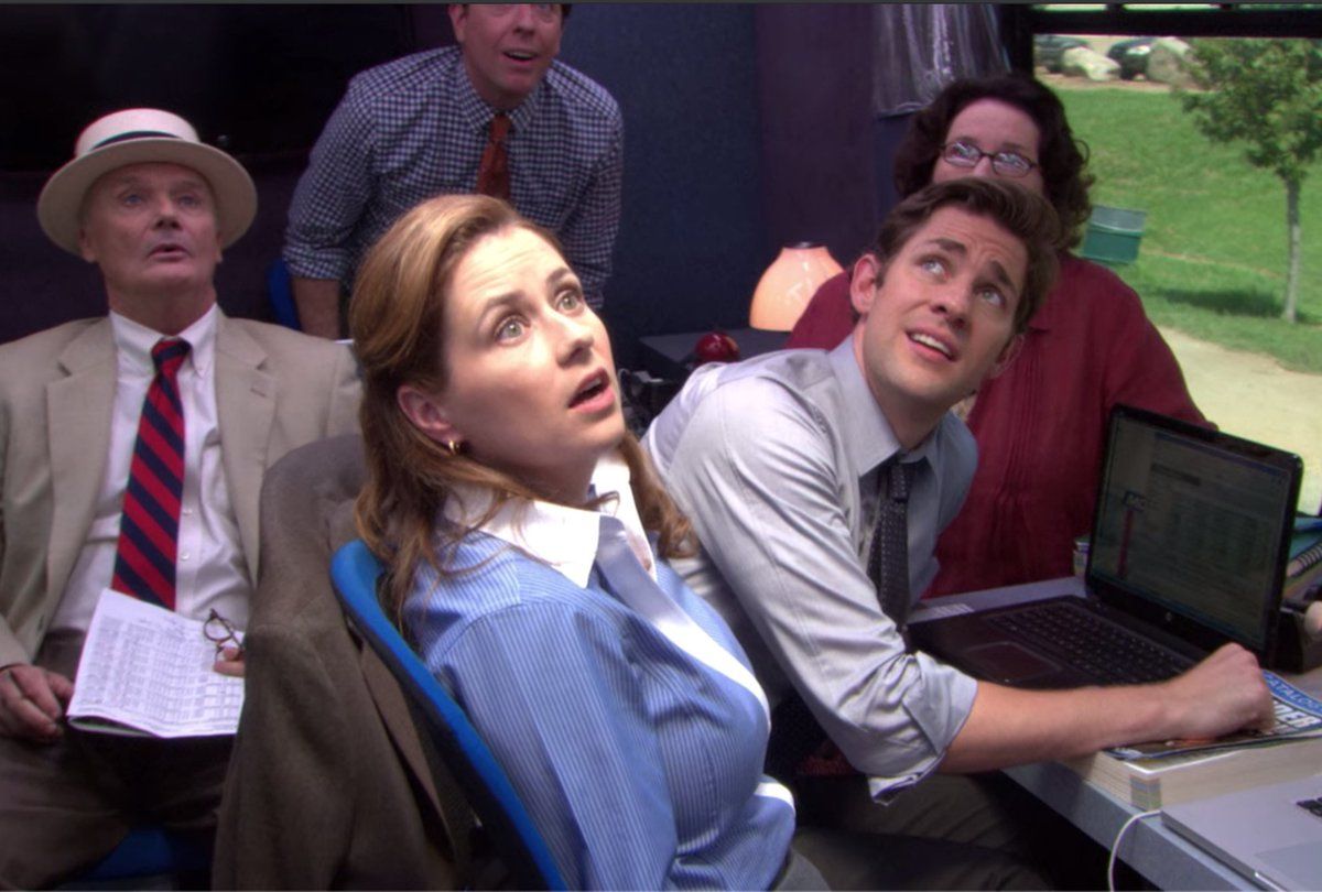 Pam, Jim, Creed, Phyllis and Andy looking up on the Office Work Bus