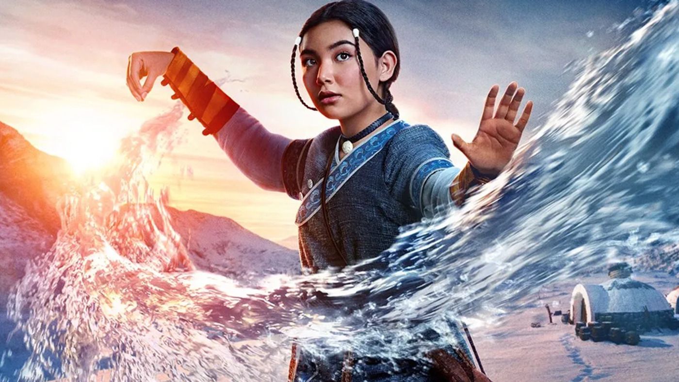 Kiawentiio como Katara dobradora de água na série Avatar: O Último Mestre do Ar da Netflix.
