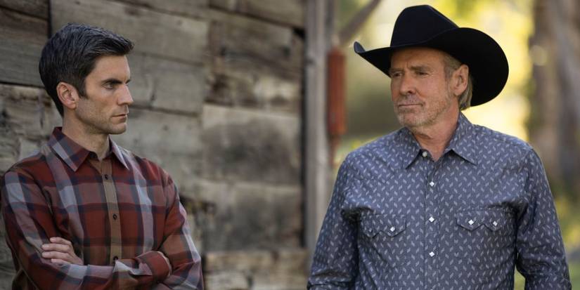Jamie Dutton (Wes Bentley) looking at his father Garrett Randall on Yellowstone.