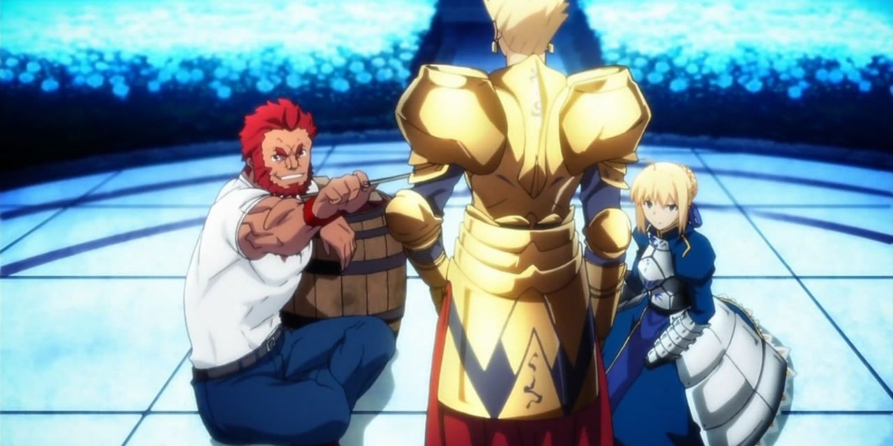 Rider e Saber de Fate Zero sentados no chão conversando com Gilgamesh.