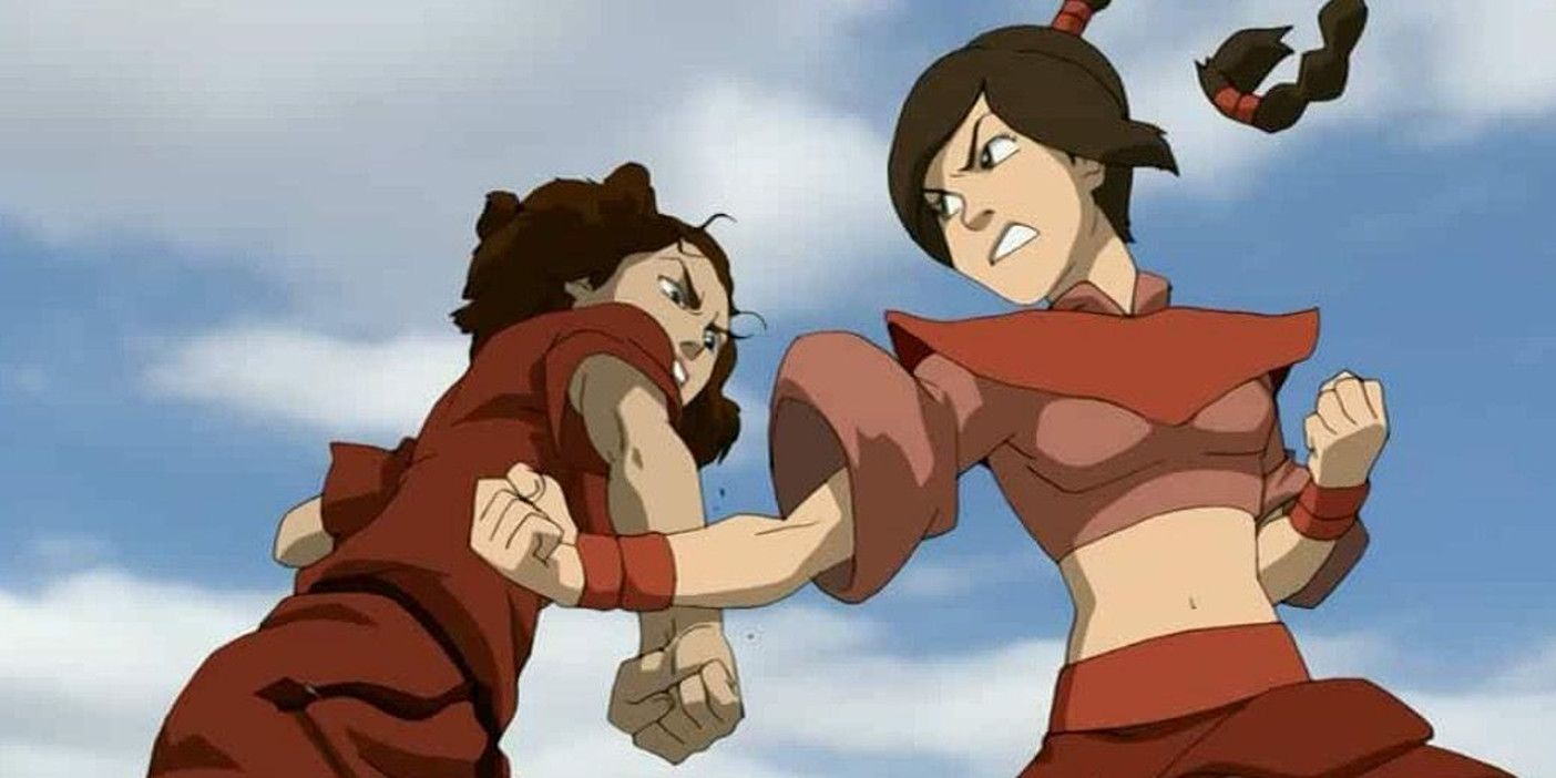 Suki luta com Ty Lee na prisão de Boiling Rock.