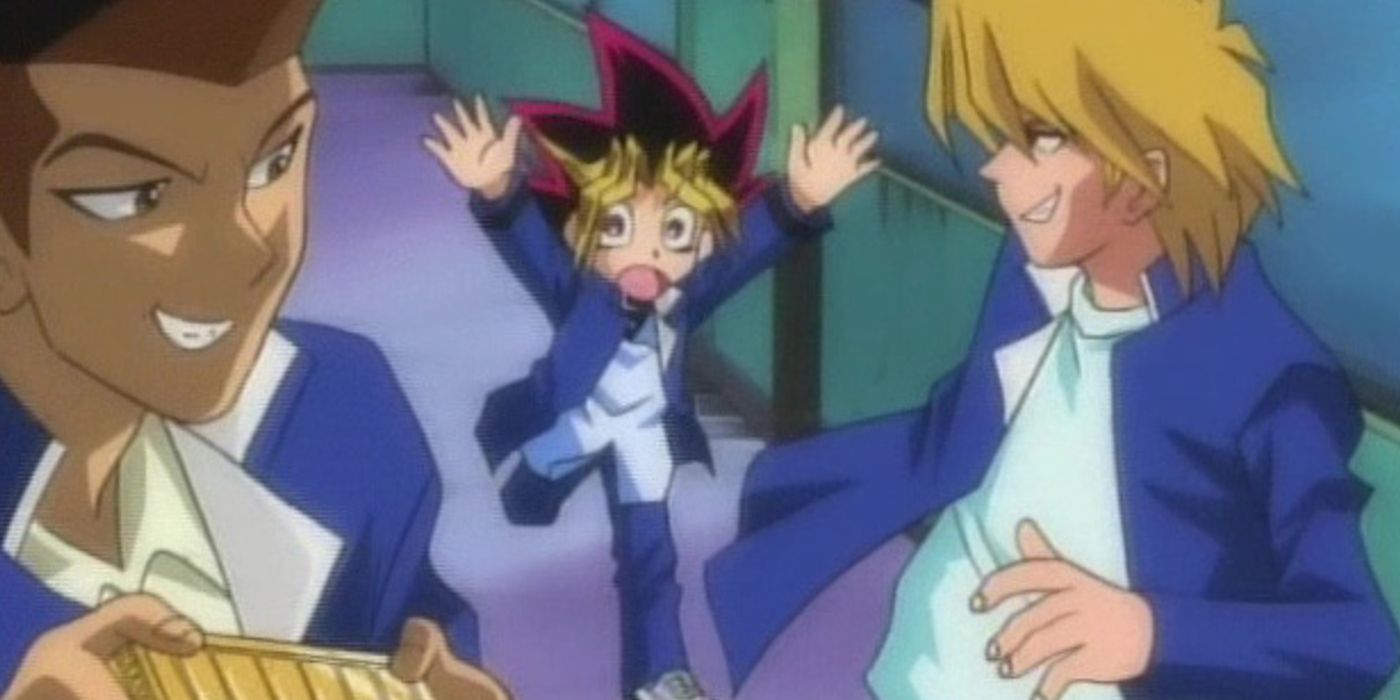 Joey e Tristan intimidam Yugi e roubam seu quebra-cabeça do milênio em Yu-Gi-Oh!