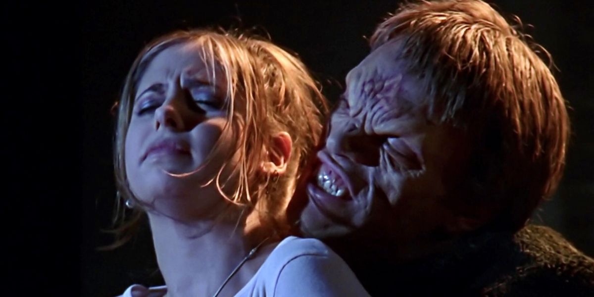 Luke lutando contra Buffy em Buffy, a Caçadora de Vampiros