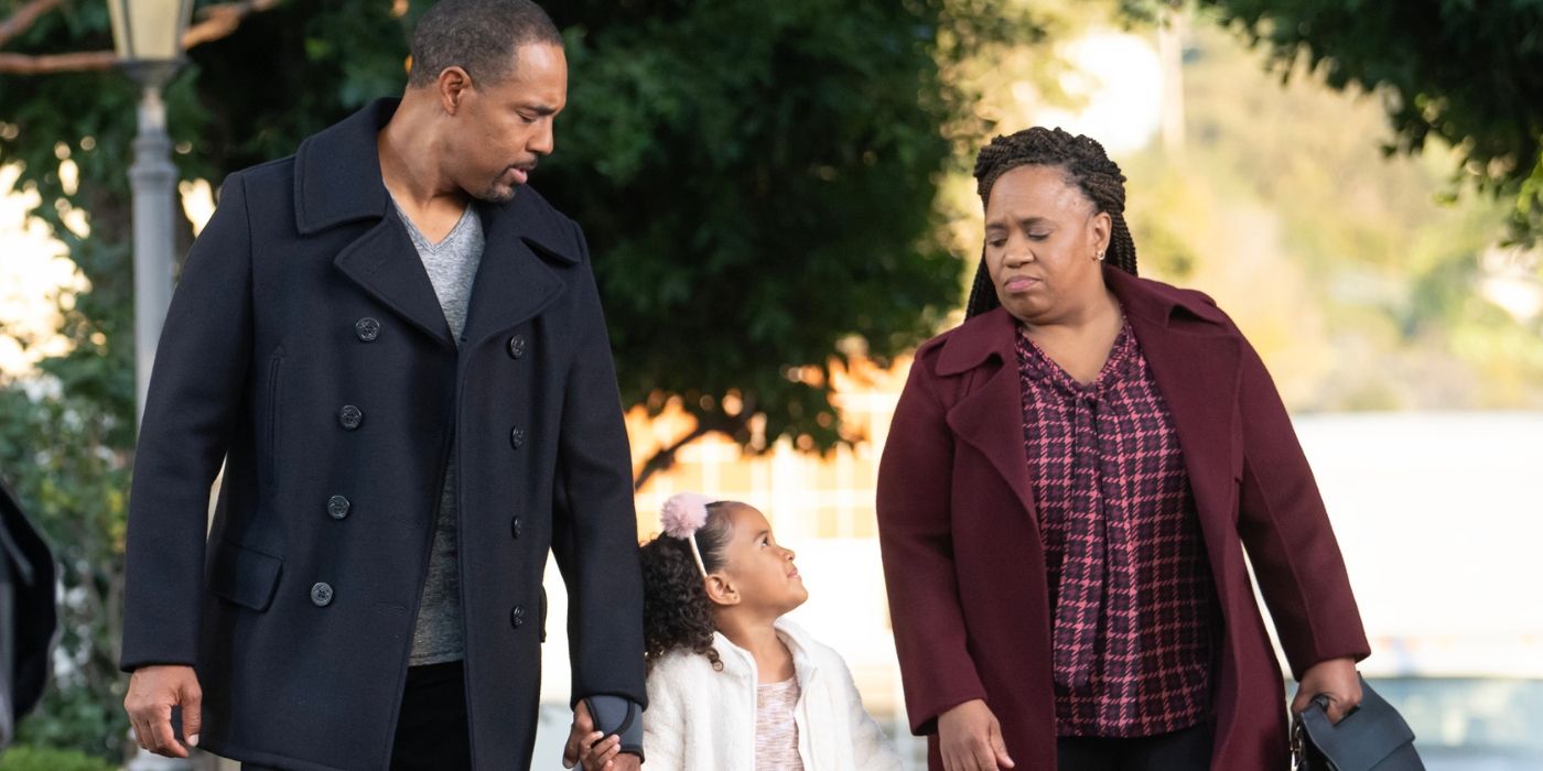 Jason George as Ben Warren walks with Janai Kaylani as Pru and Chandra Wilson as Miranda Bailey on Grey's Anatomy