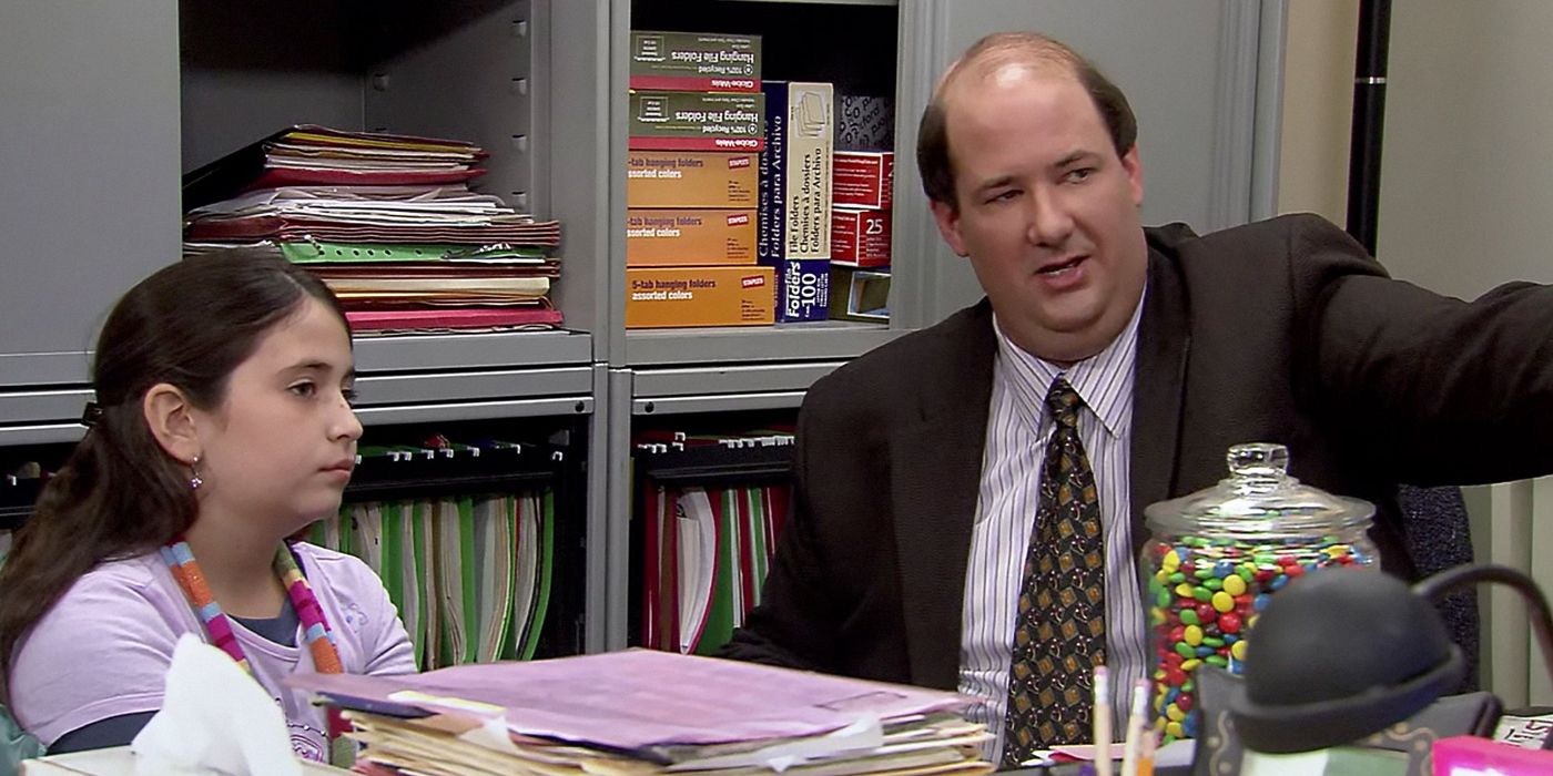 Kevin and his daughter on The Office S2E18