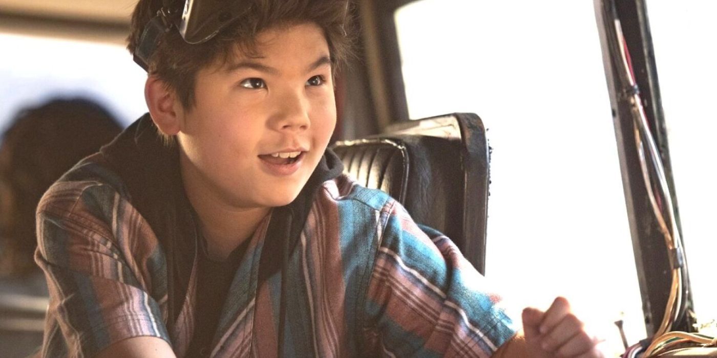 Logan Kim as Podcast in Ghostbusters 