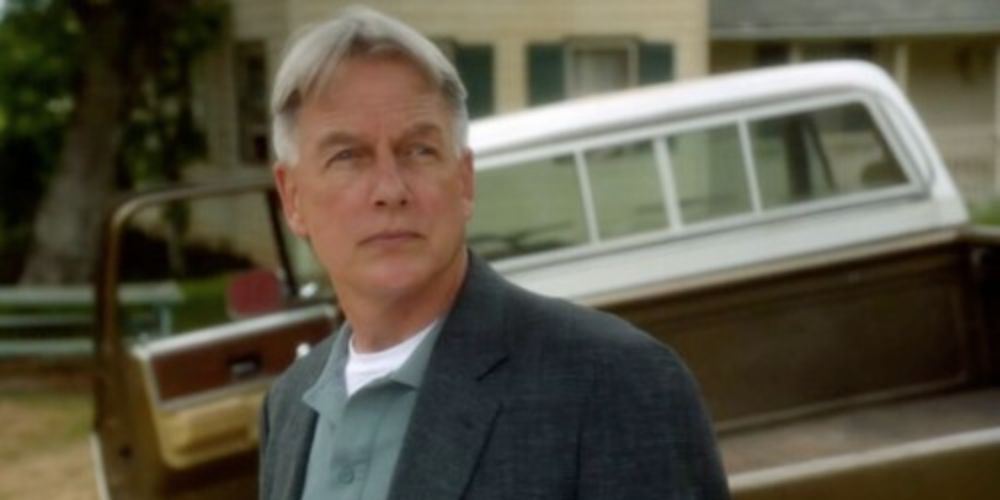 Gibbs by a pickup truck in NCIS "TILL DEATH DO US PART"