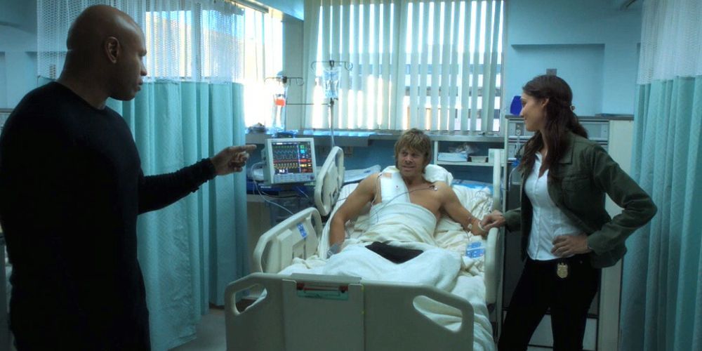 Deeks in the hospital with Kensi and Sam in episode Personal of NCIS:LA