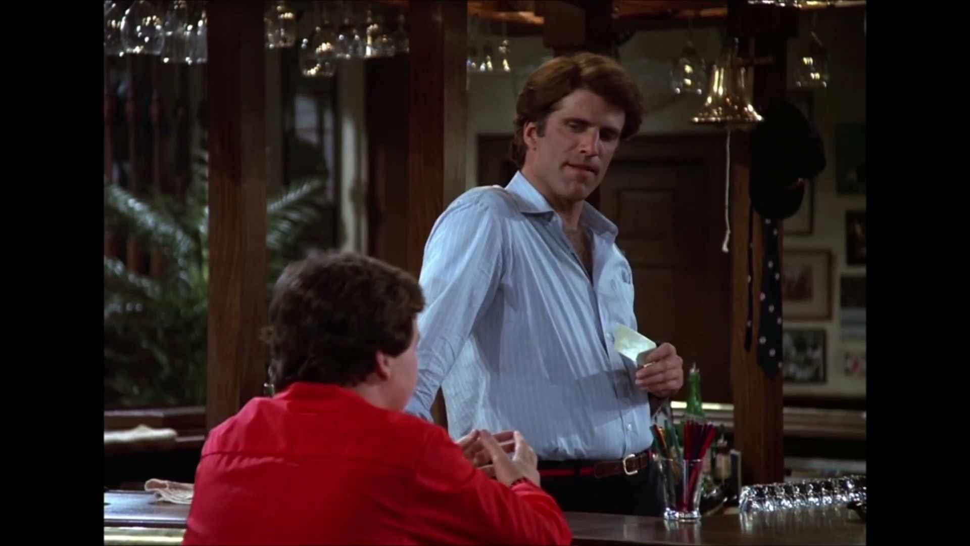 Ted Danson se disculpa con Cheers y su coprotagonista Kelsey Grammer por una disputa que duró décadas