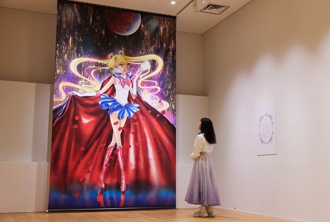«Сейлор Мун» представляет новые произведения искусства и товары для эксклюзивной музейной витрины