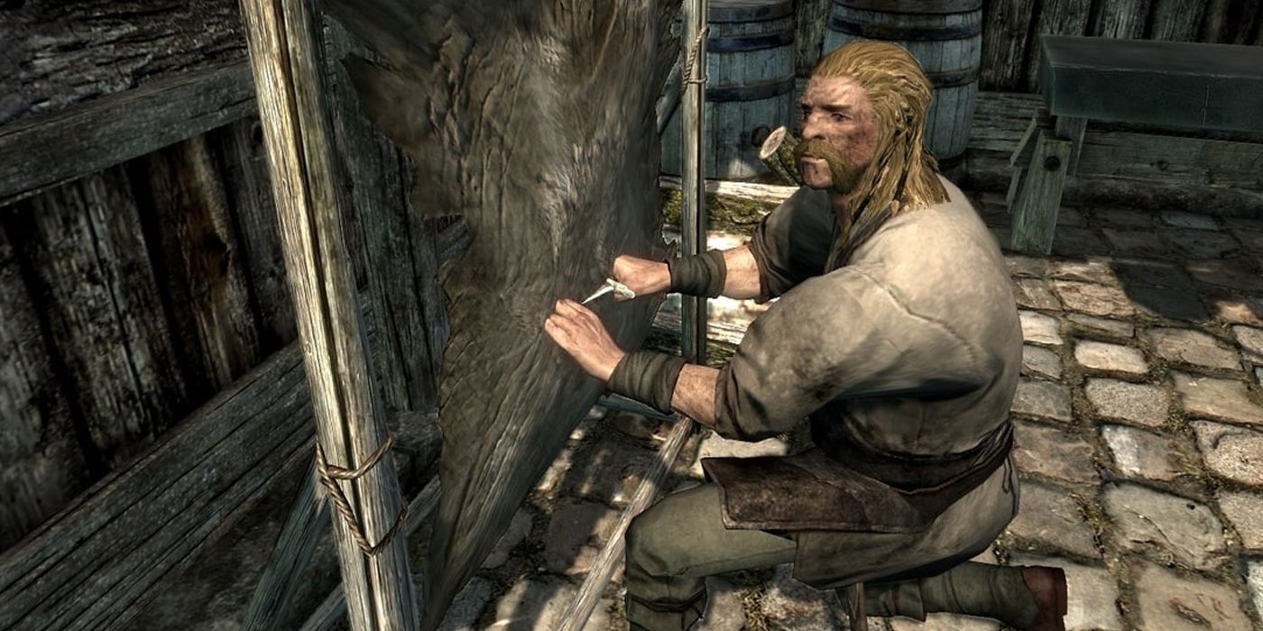 O bronzeamento de Balimund se esconde em Skyrim, do lado de fora de sua loja em Riften.