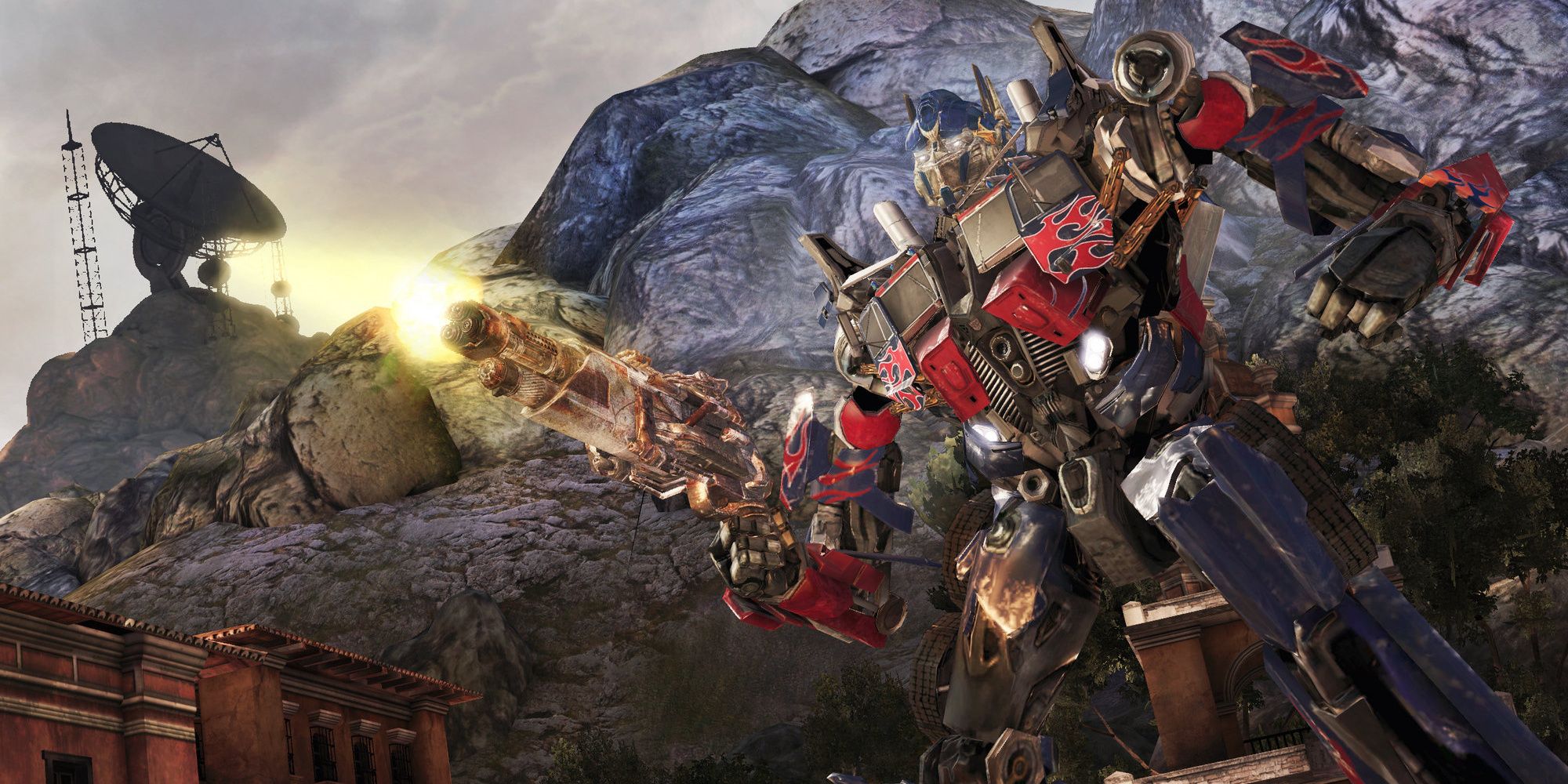 Optimus Prime dispara su arma en Transformers Dark of the Moon.