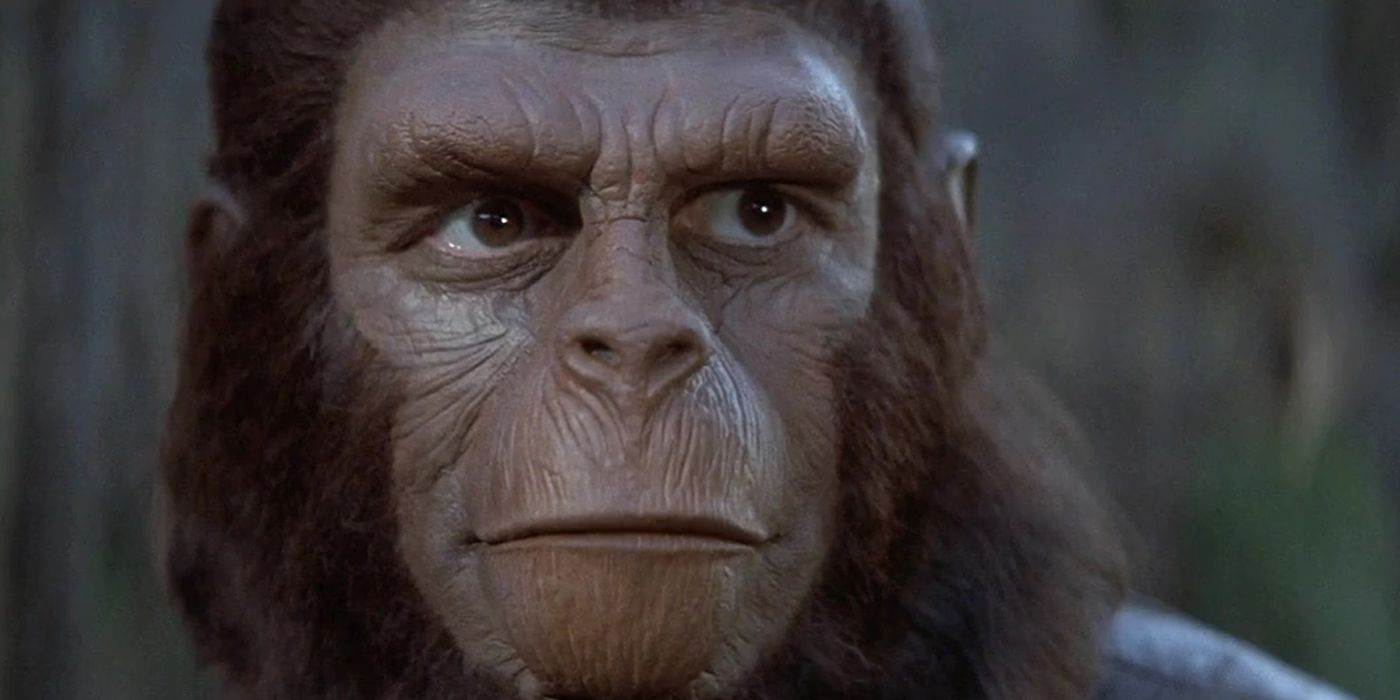 ¿En qué película del planeta de los simios murió César?