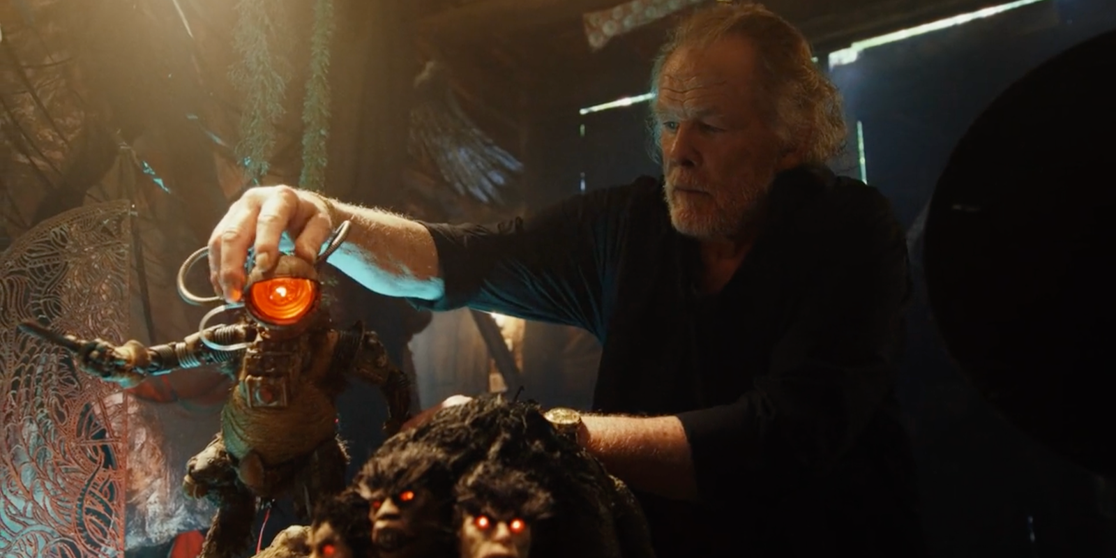 Nick Nolte working on his model creatures in Poker Face