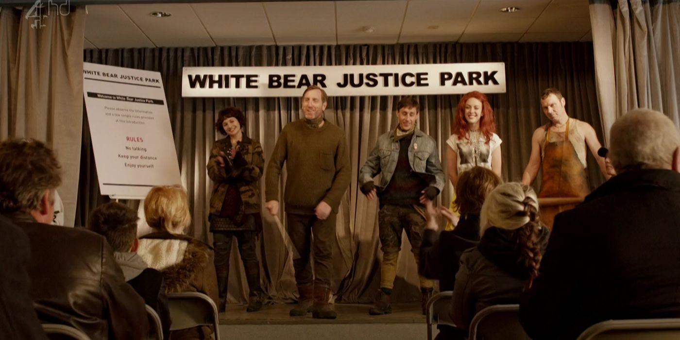 El episodio "White Bear" de Black Mirror casi tuvo un final mucho más oscuro