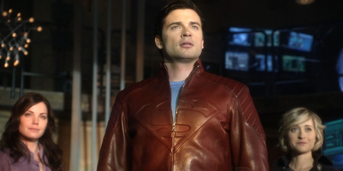 Smallville Sequel Fan Art Imagines Tom Welling Suited Up as Superman