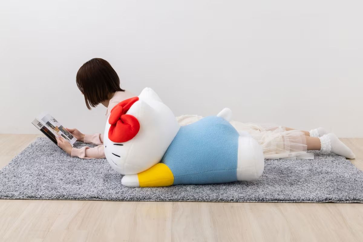 Sanrio's Hello Kitty Gets the Mother of All Plush Toys for Special Anniversary Release