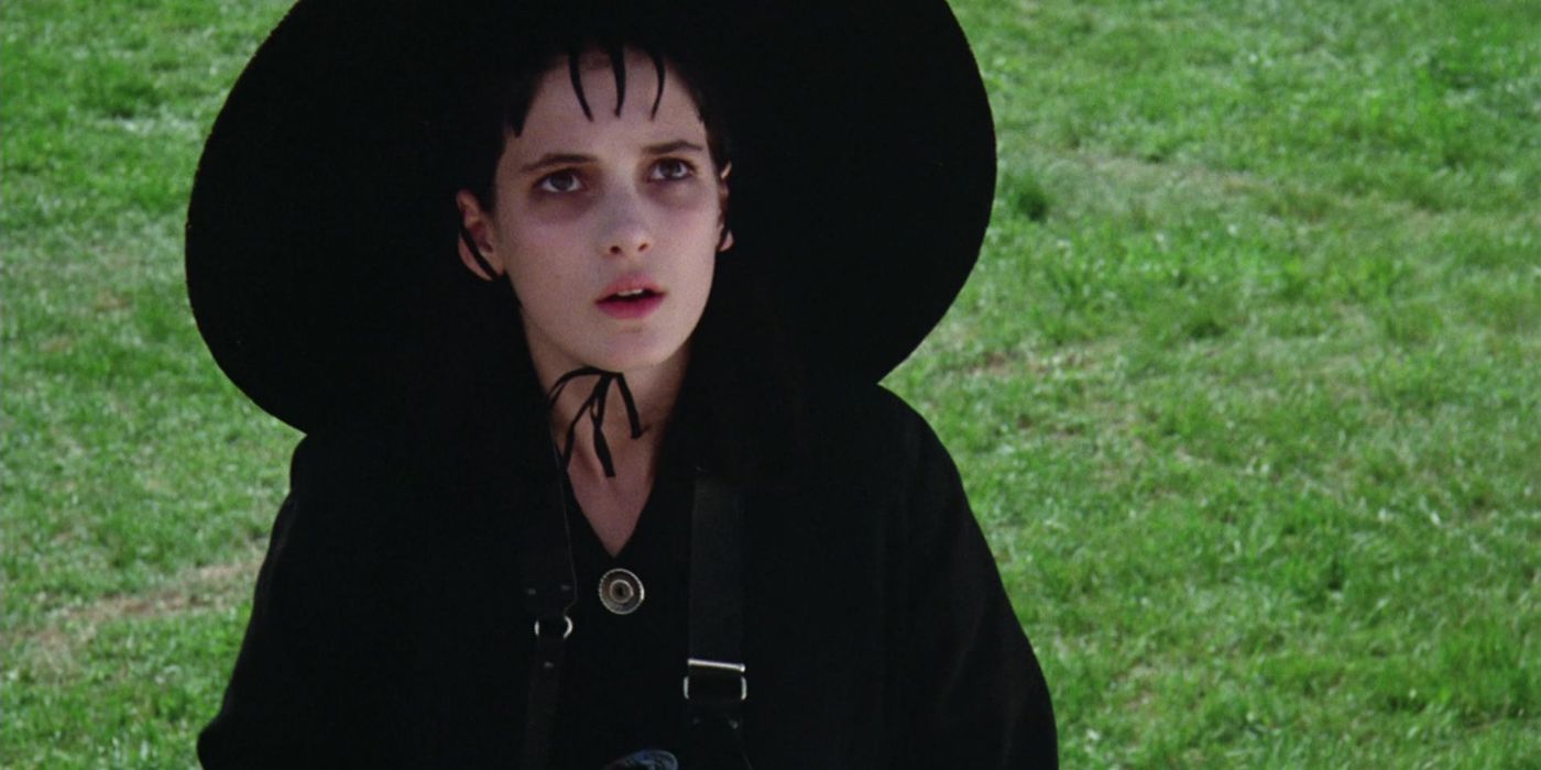 'That Was the Big Challenge': Winona Ryder Addresses Beetlejuice Sequel Return