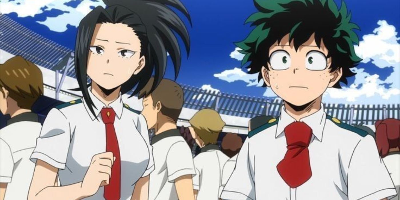 Yaoyorozu y Midoriya miran con simpatía a Todoroki (fuera de pantalla) después del examen de licencia provisional. 