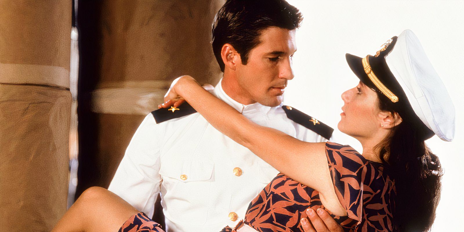 Paramount to Remake 1982 Navy Drama With Top Gun: Maverick Star