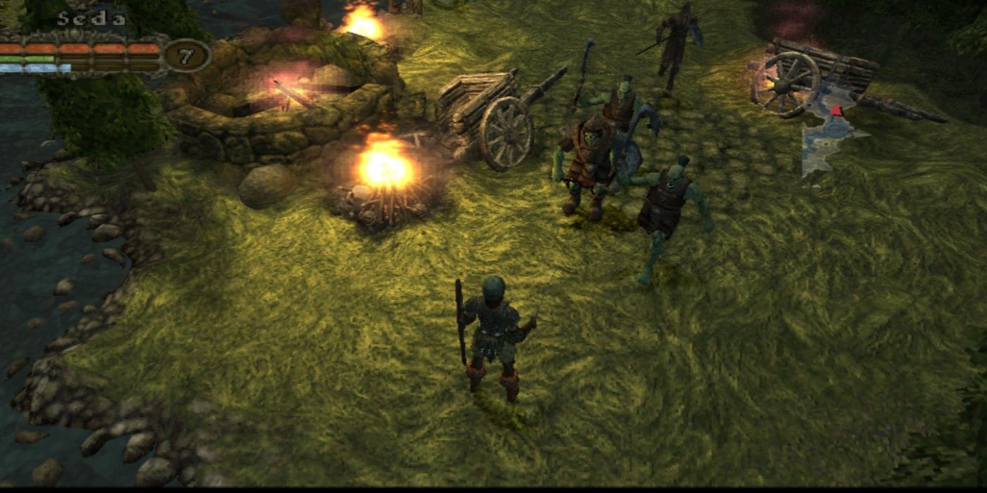 O personagem do jogador encontrando orcs em Champions of Norrath.