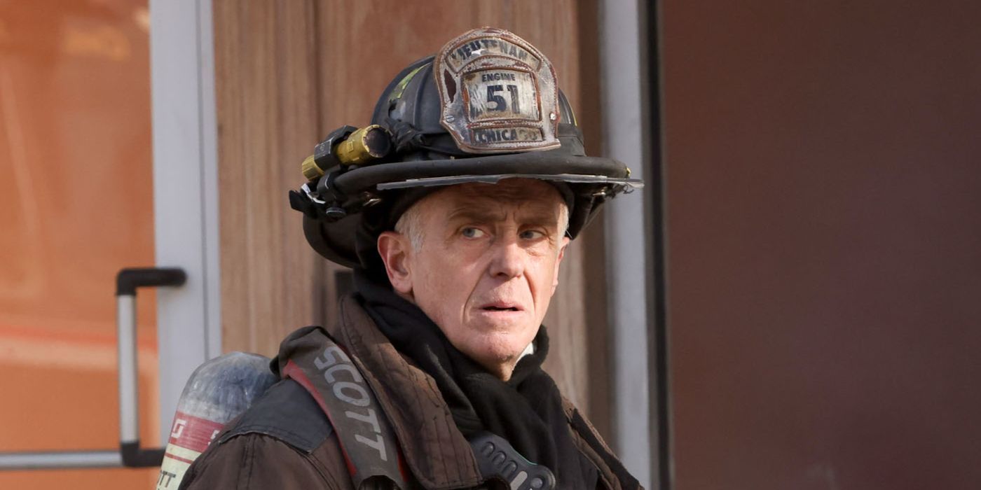 Christopher Herrmann (actor David Eigenberg) in firefighter gear on Chicago Fire