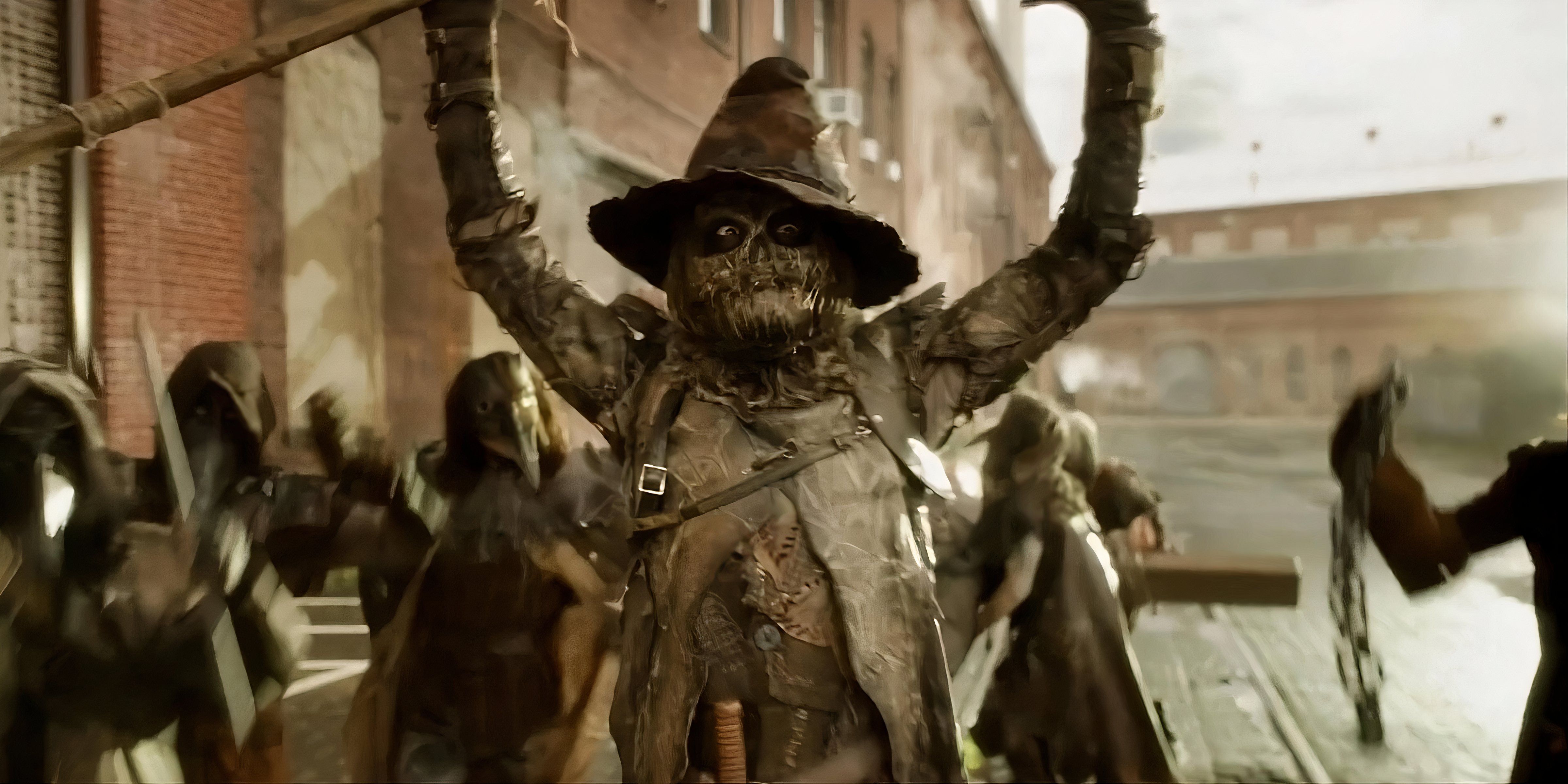 Scarecrow unleashes chaos in Gotham