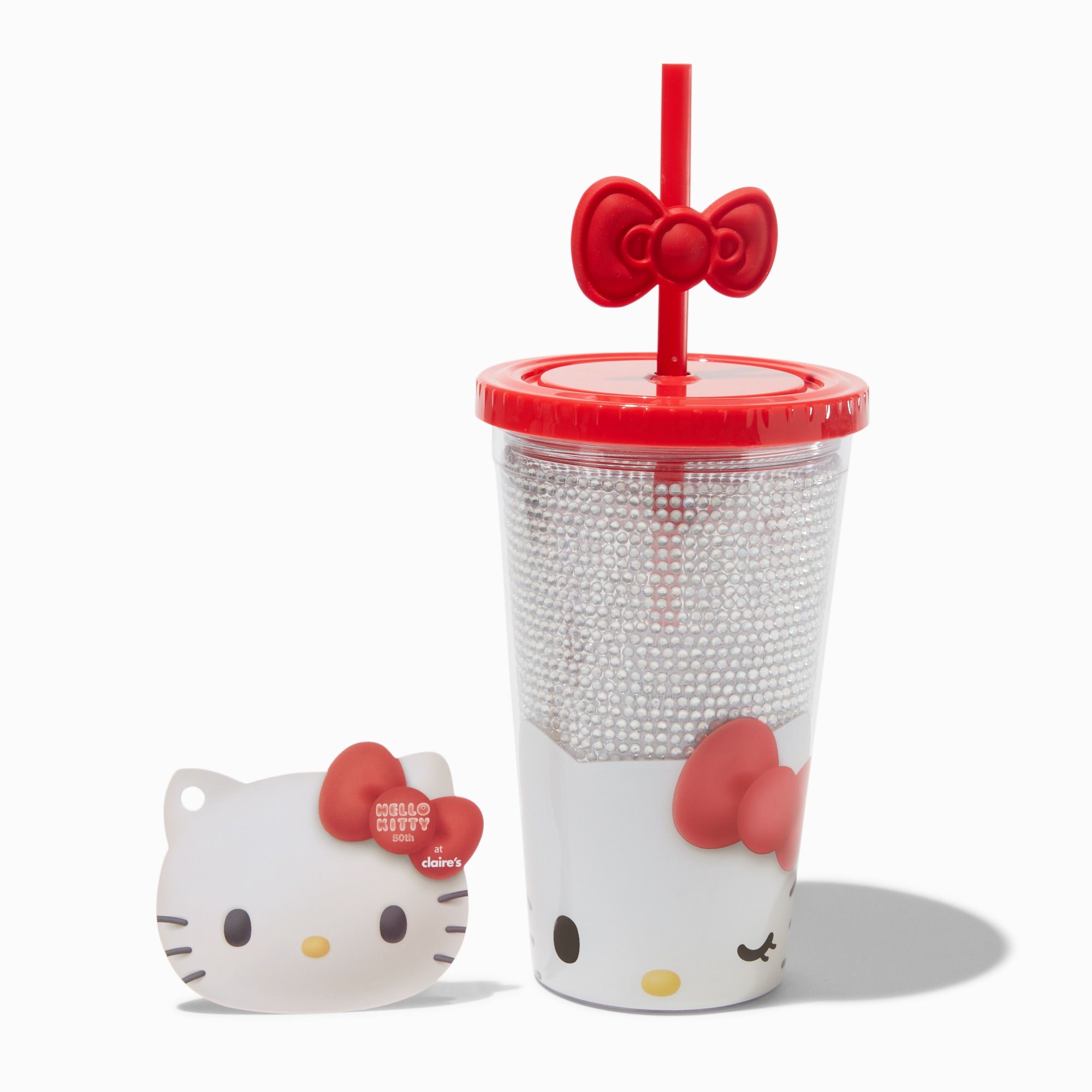 Hello Kitty от Sanrio получает эксклюзивный выпуск одежды и аксессуаров Claire's