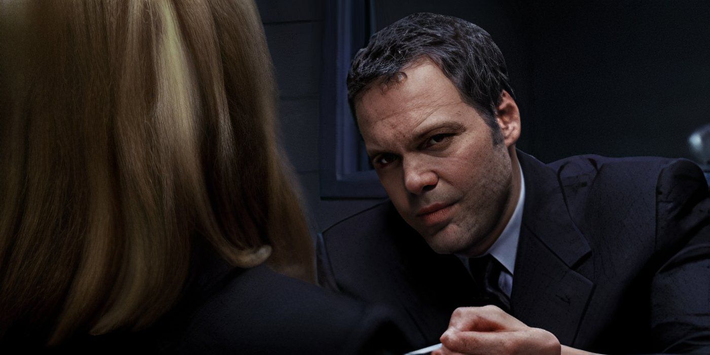 Vincent D'Onofrio as Detective Robert Goren in interrogation in Law and Order: Criminal Intent episode "A Person of Interest"