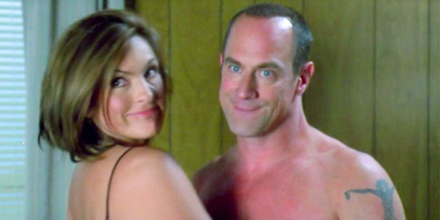 Mariska Hargitay as Olivia Benson pretends to be a prostitute while with Christopher Meloni as Elliot Stabler while undercover on Law & Order_ SVU