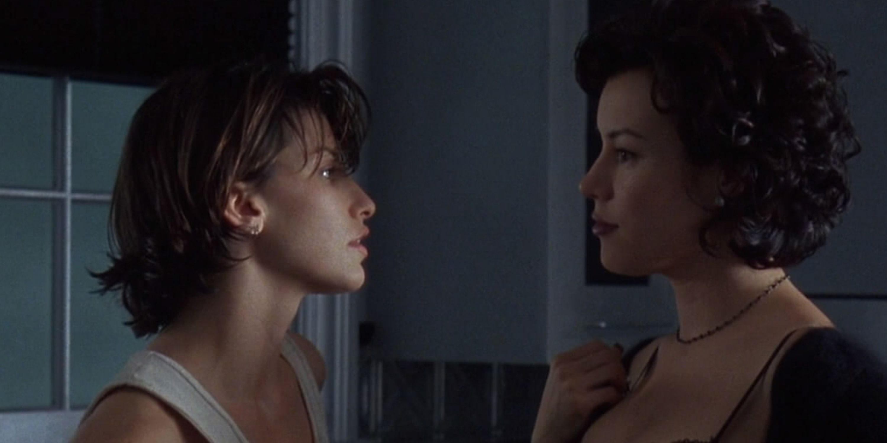 The Directors of The Matrix Made a Queer Masterpiece With Their First Film