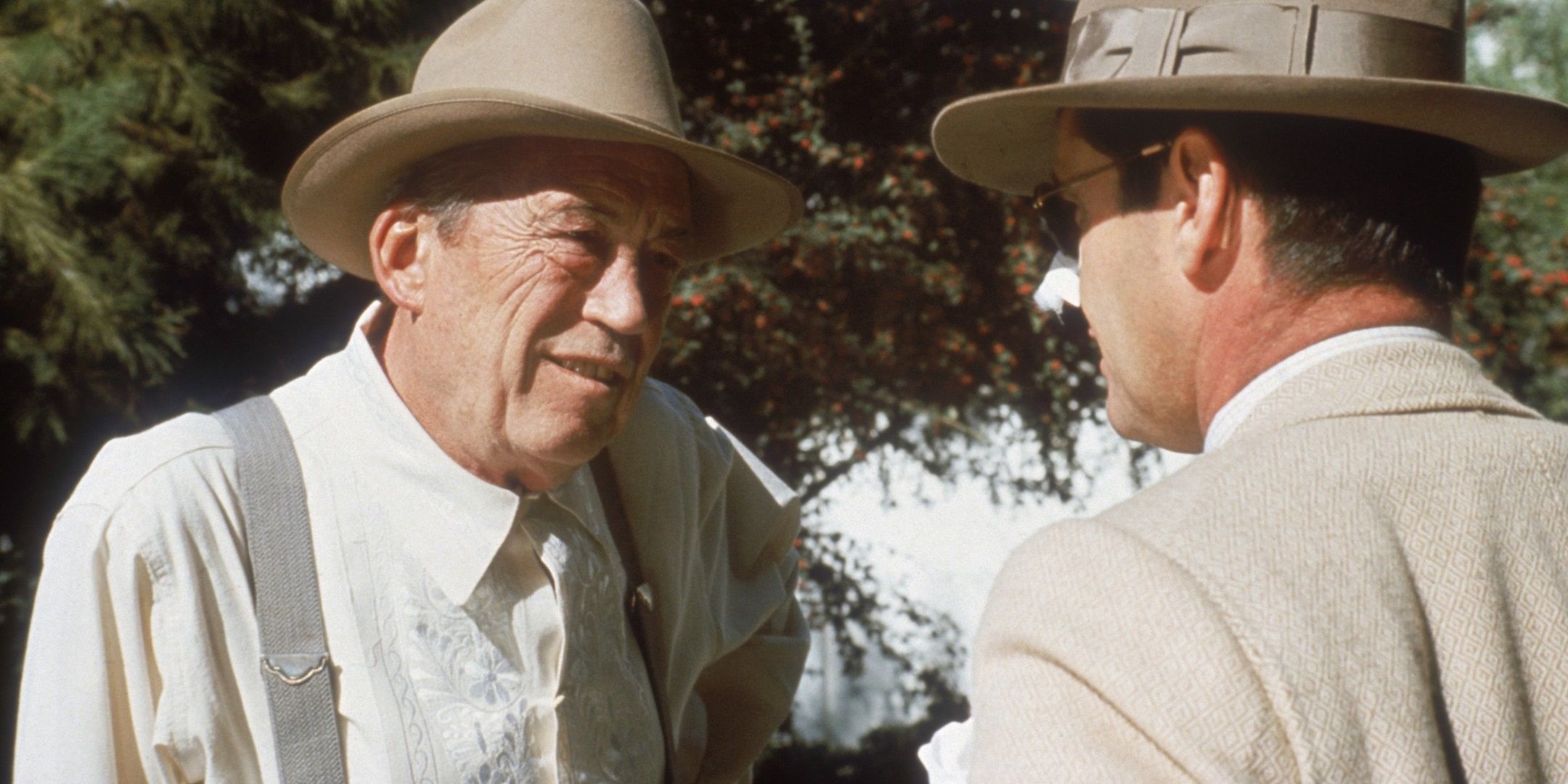 Noah Cross zomba de Jake Gittes em Chinatown.