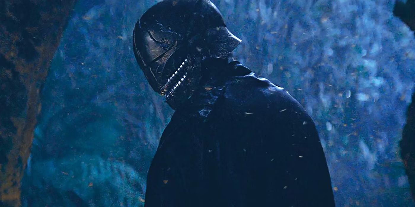 O mestre de Mae, um misterioso Lorde Sith mascarado, aparece na série Disney + Star Wars, The Acolyte.