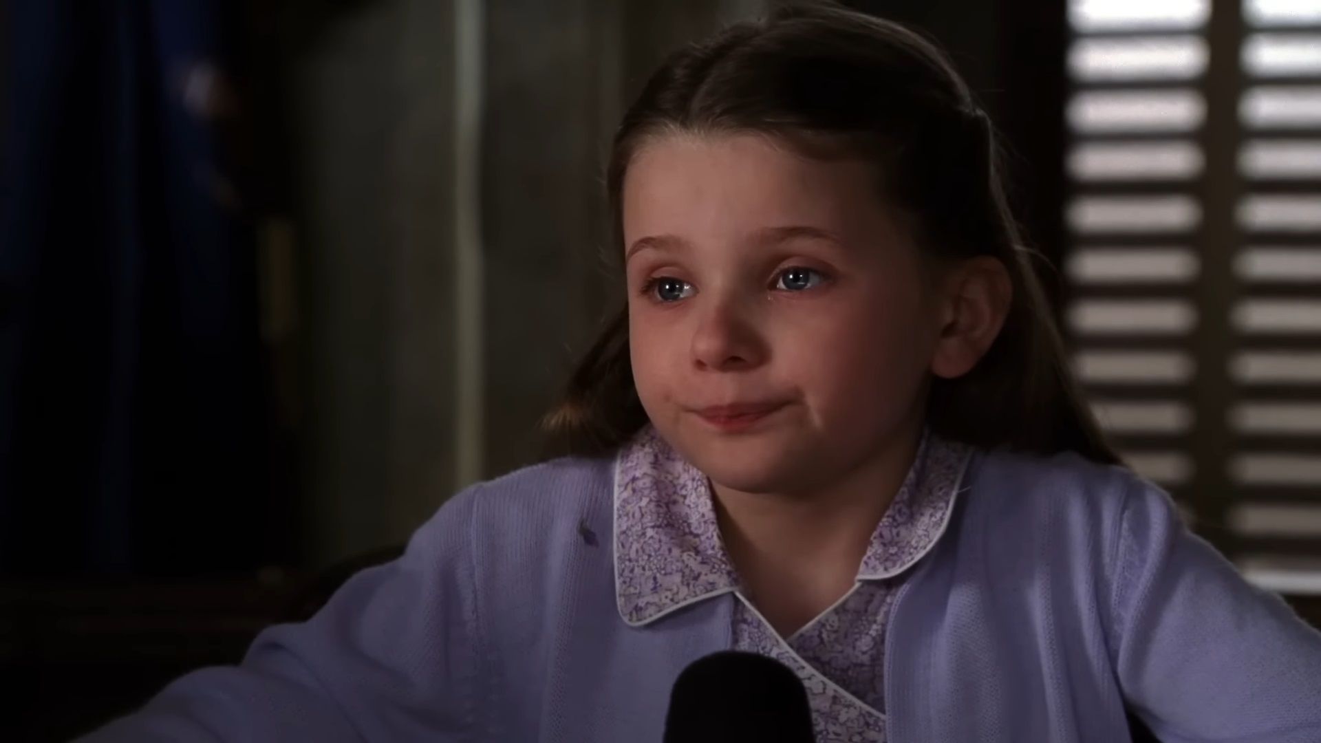 Patty (Abigail Breslin) testifying in the SVU episode Birthright