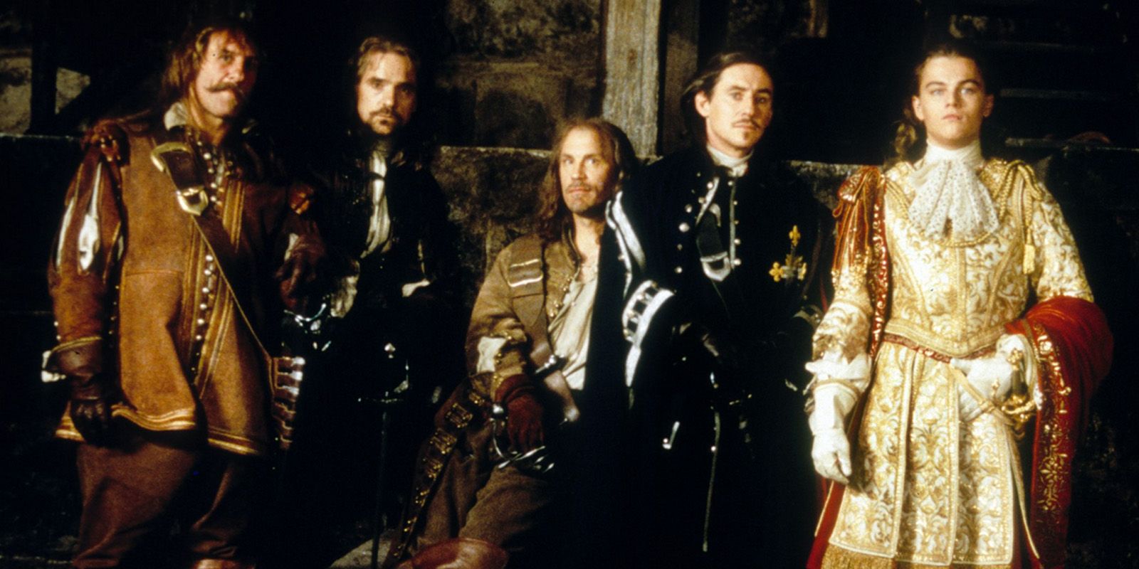 10 Best Historical Drama Epics From the '90s, Ranked