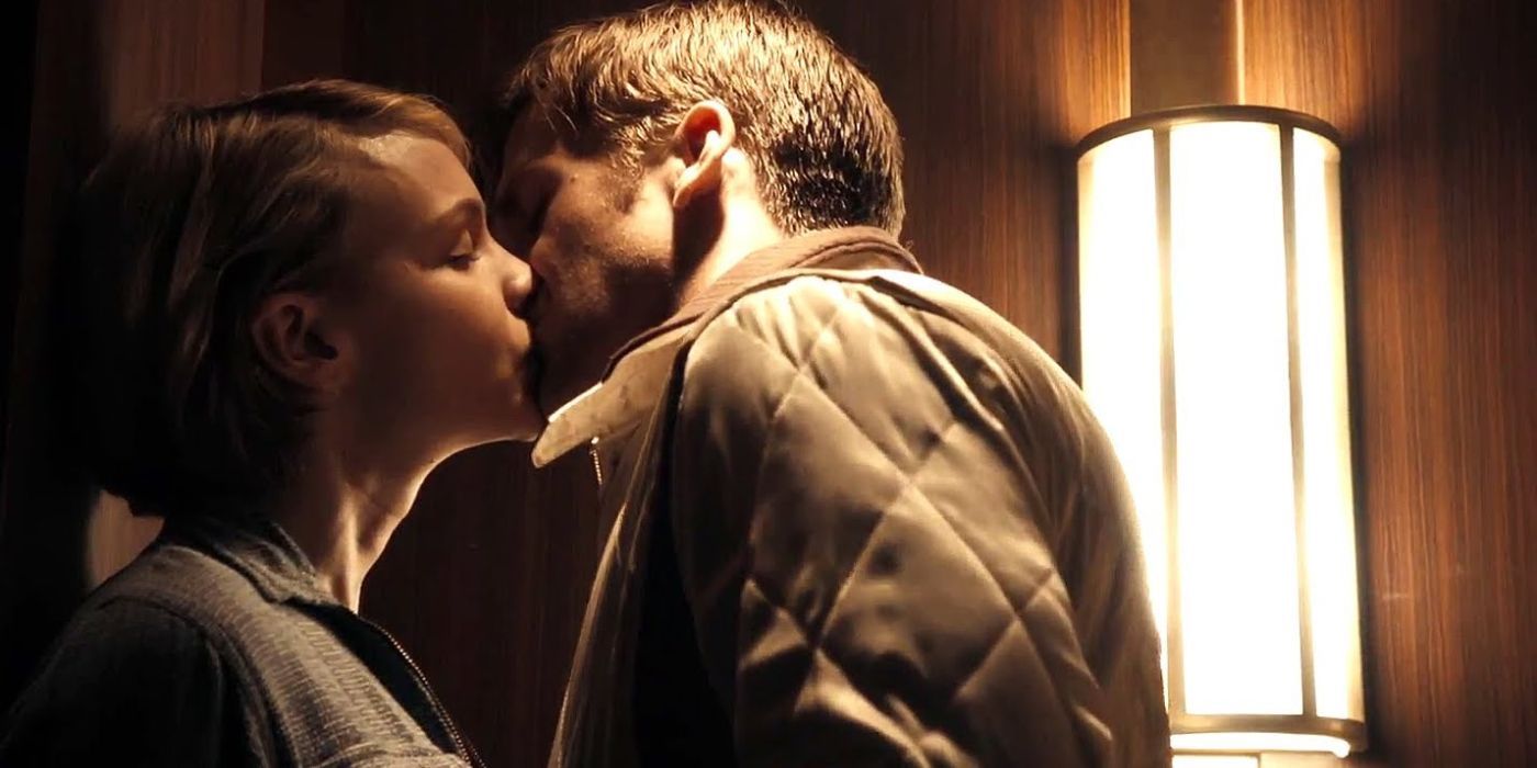 Driver and Irene kiss in the controversial elevator scene from Drive.