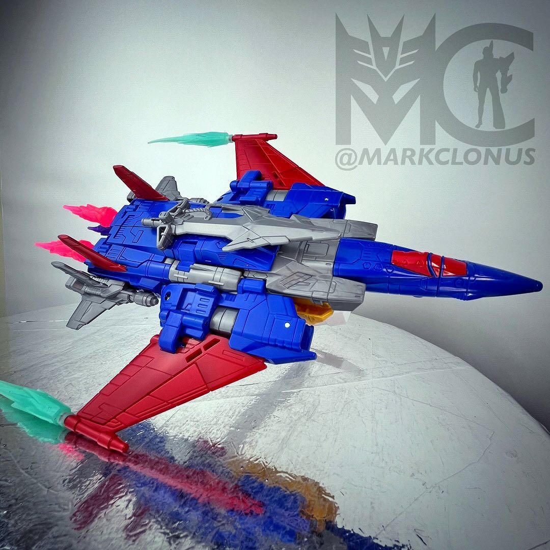 Transformers: Legacy United Metalhawk Flies Into a Behind-the-Scenes Video