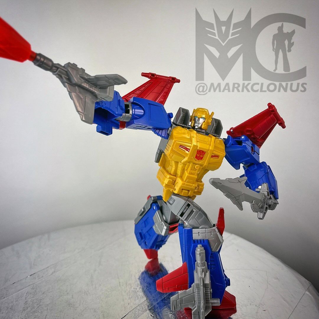 Transformers: Legacy United Metalhawk Flies Into a Behind-the-Scenes Video