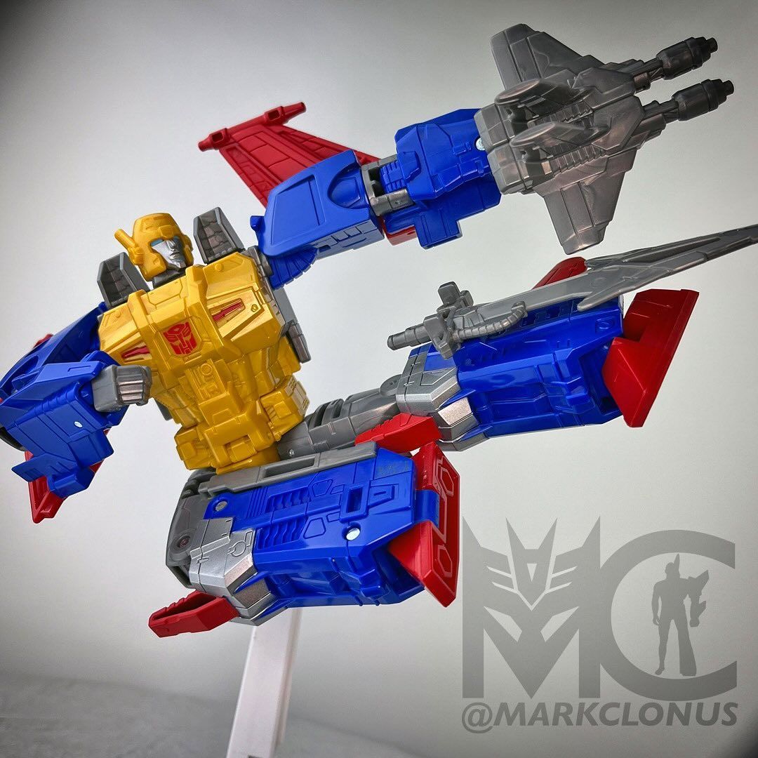 Transformers: Legacy United Metalhawk Flies Into a Behind-the-Scenes Video