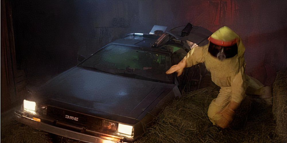 Christopher Lloyd se reúne con DeLorean para una nueva promoción de Regreso al futuro