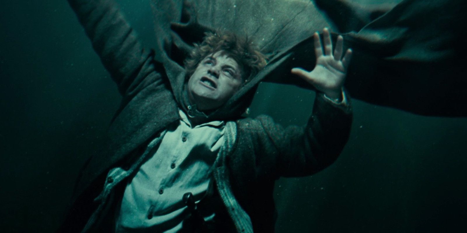 Sam's Fear of Water Has a Hidden Meaning Most Lord of the Rings Fans Missed