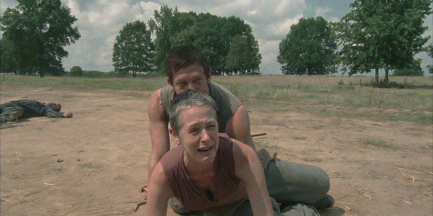 Las estrellas de The Walking Dead reaccionan a una pregunta picante sobre la relación de Daryl y Carol