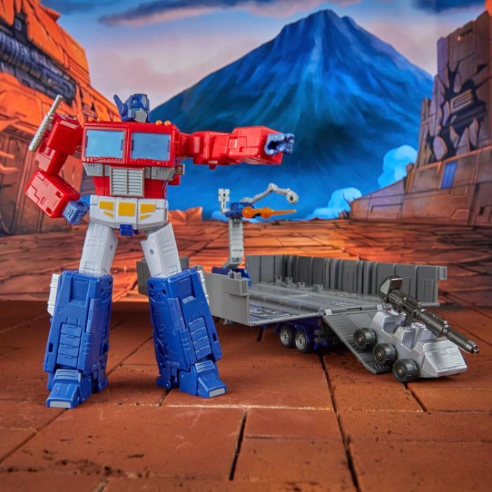 Hasbro представляет серию Transformers Studio 1986 года Optimus Prime