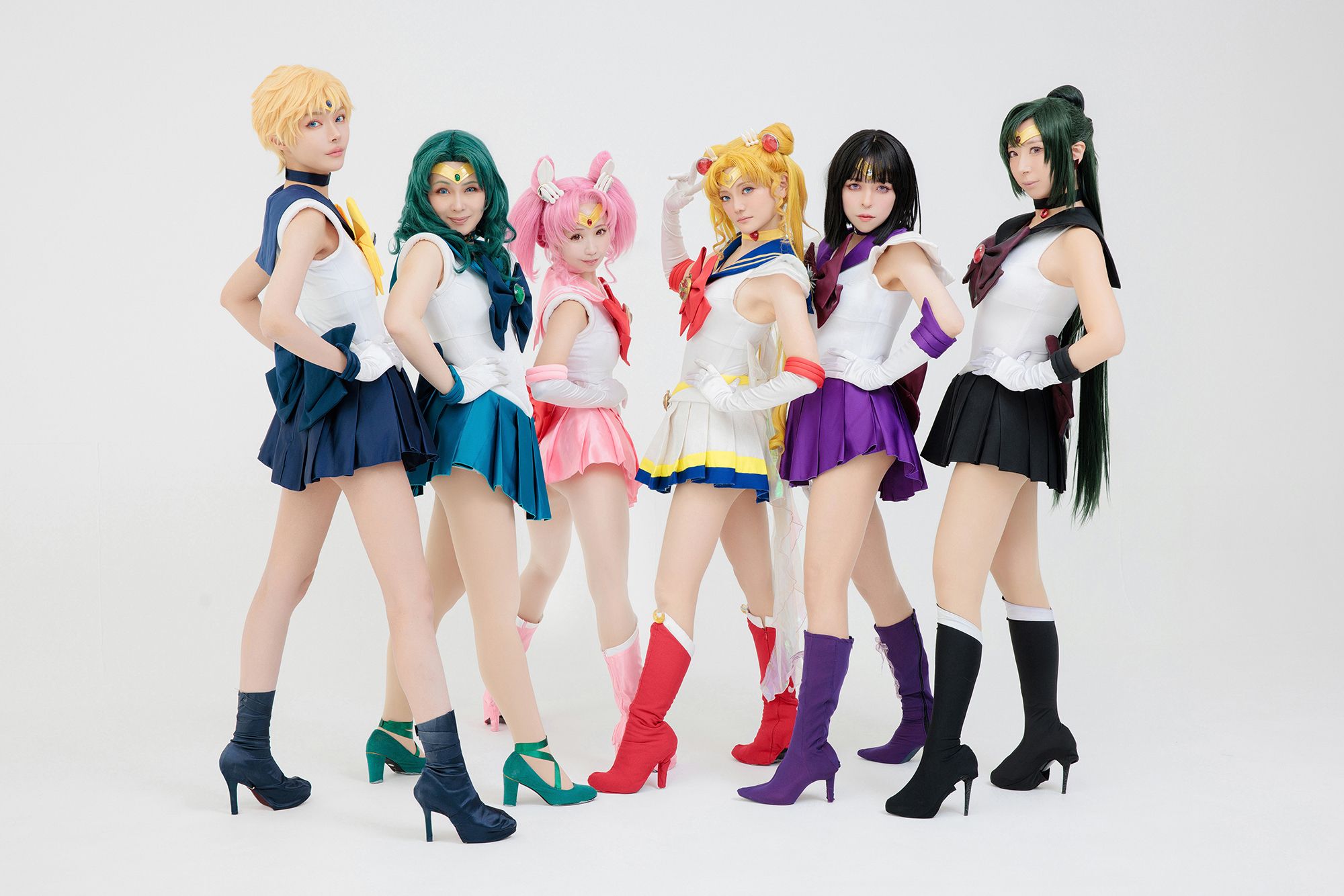 Sailor Moon's Inner and Outer Senshi Unite in Picture-Perfect Group Cosplay