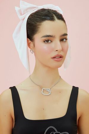 Sanrio's Hello Kitty & Forever 21 выпускает новую коллекцию одежды из 100 предметов