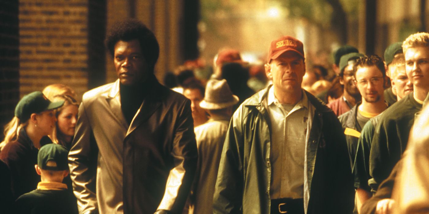 M. Night Shyamalan Recalls Studio's Refusal to Market Unbreakable as a Comic Book Movie