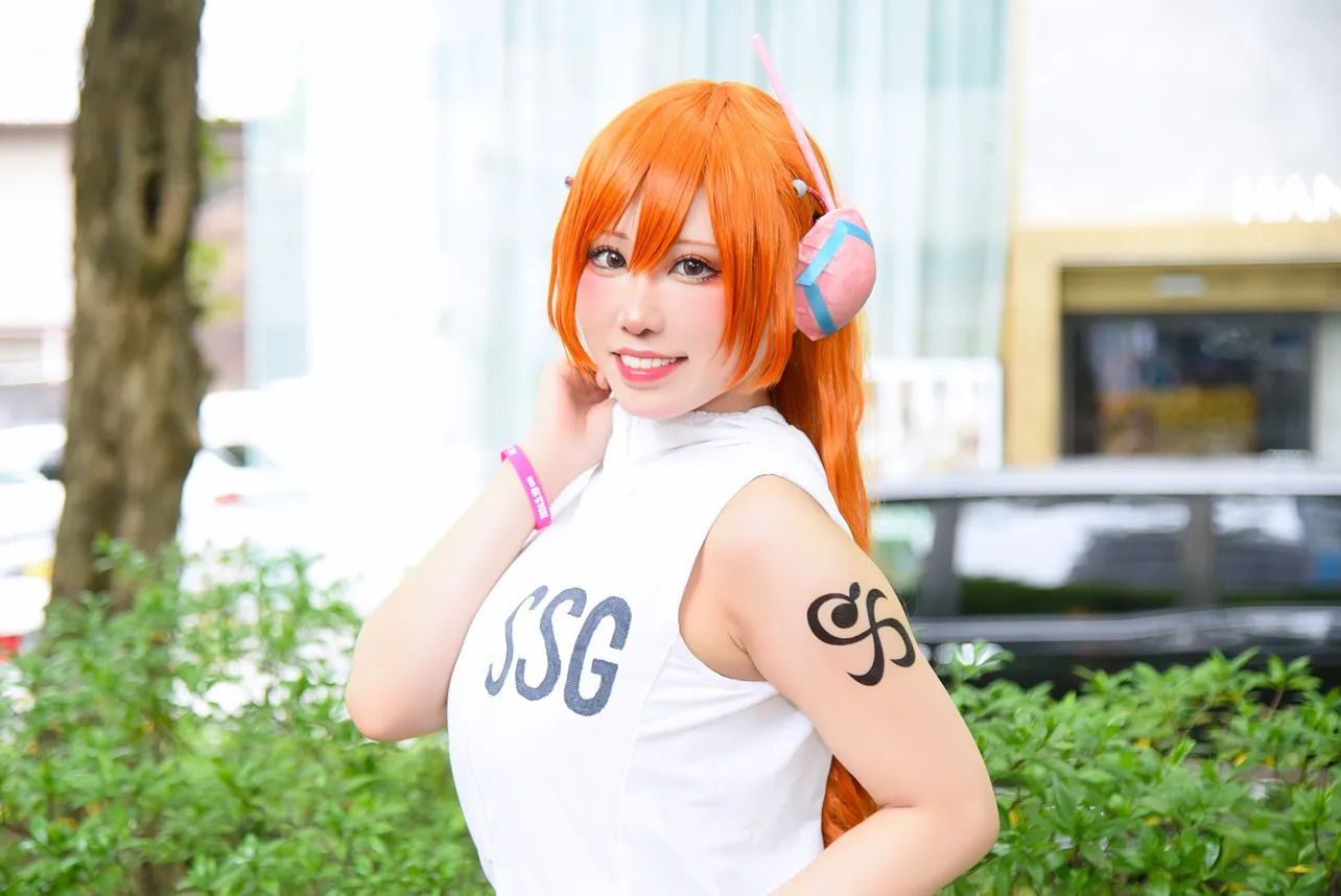 New One Piece Cosplay Recreates Nami's Egghead Fit From the Space-Age Boots Up